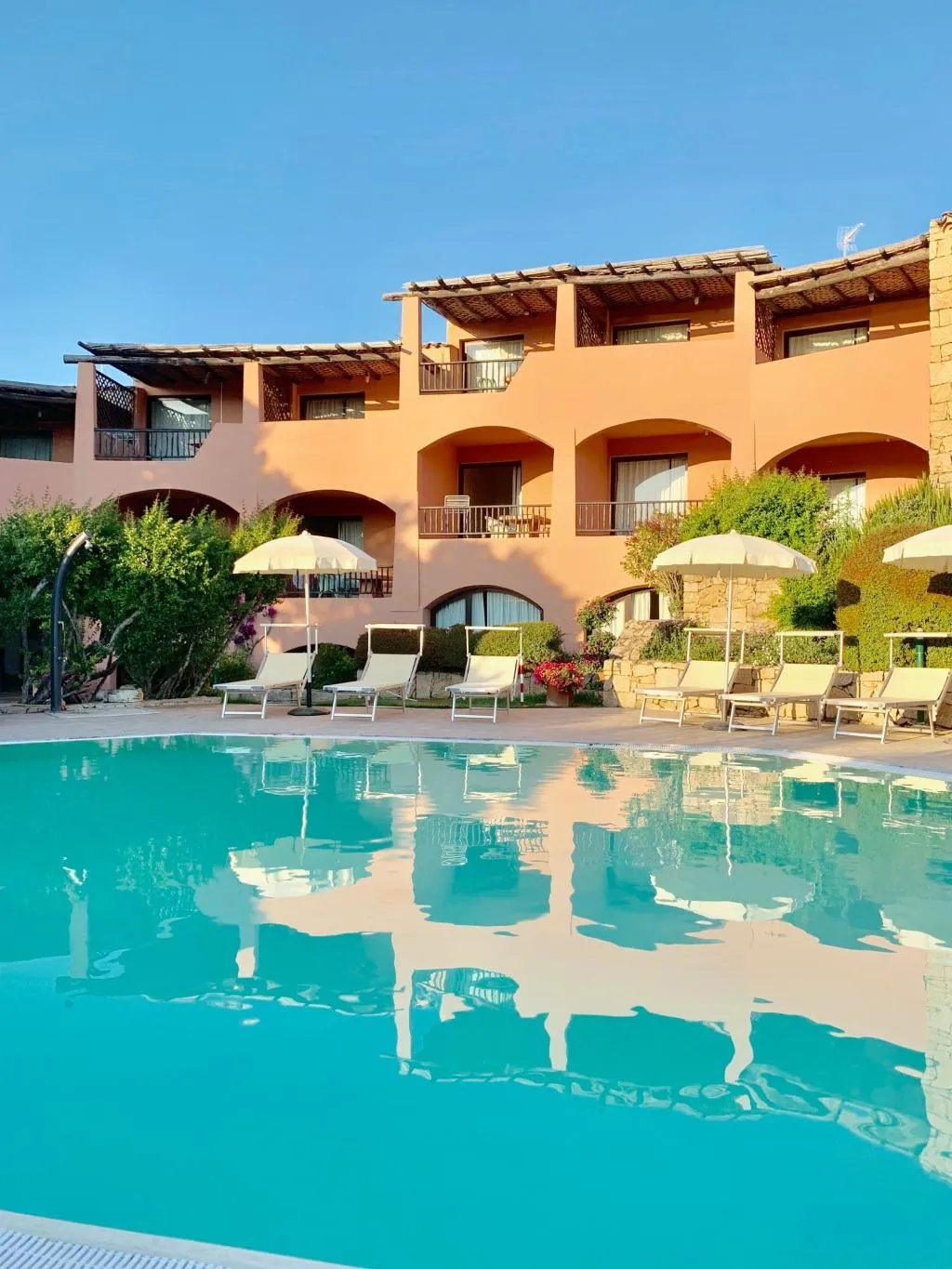 Pool, Swadeshi Green Park Hotel, Olbia