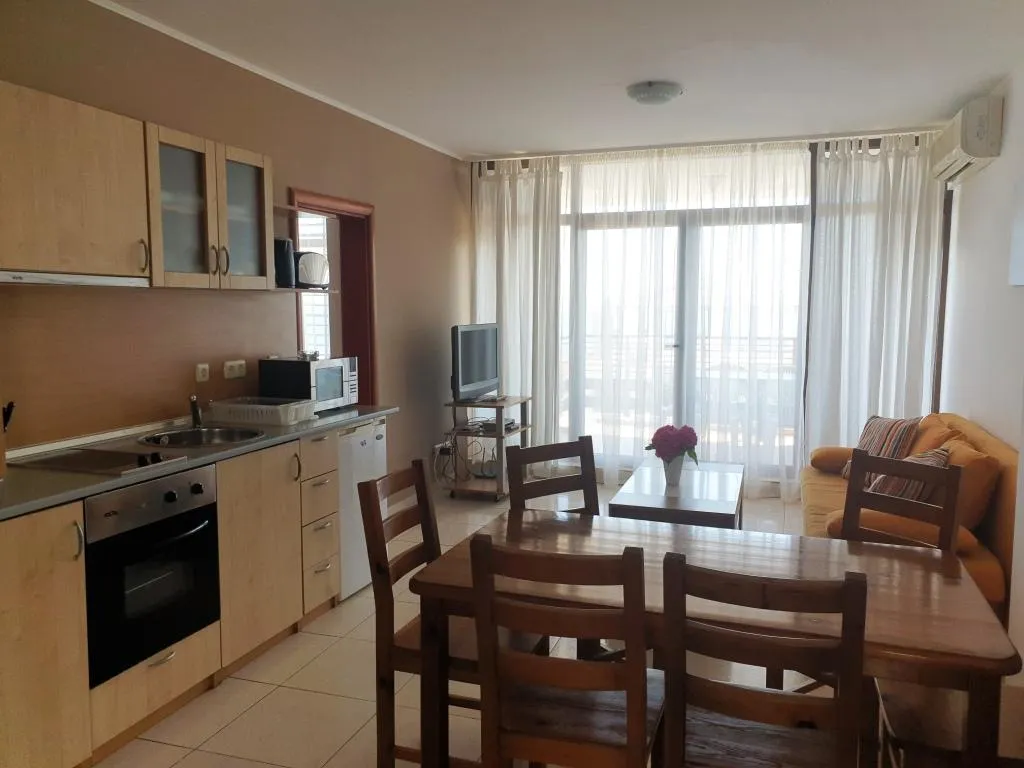 APARTMENT TWO BEDROOMS Room, DOLCE VITA Apart Complex, Bourgas