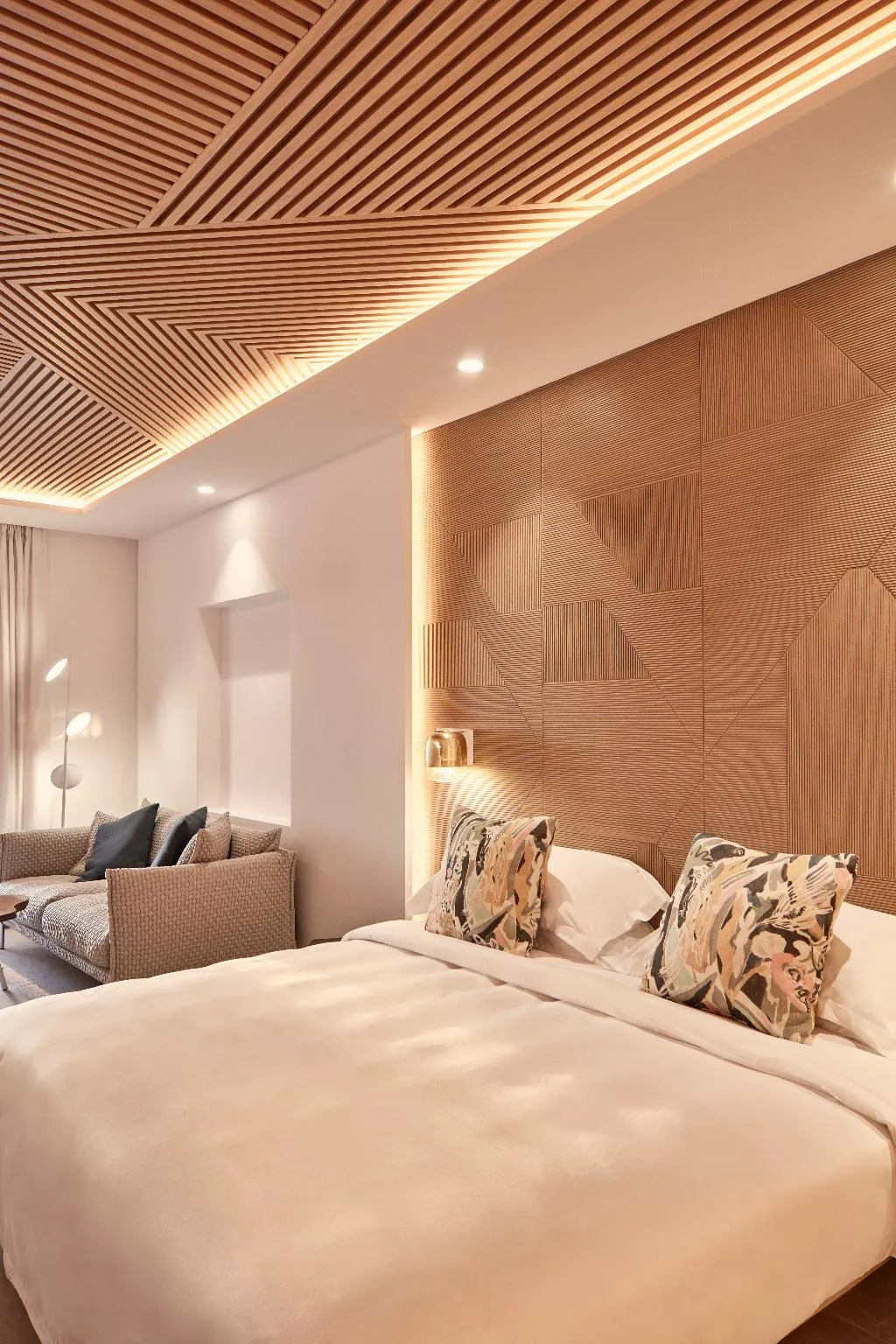 JUNIOR SUITE WITH JACUZZI Room, Myconian Korali Relais & Chateaux, Mykonos