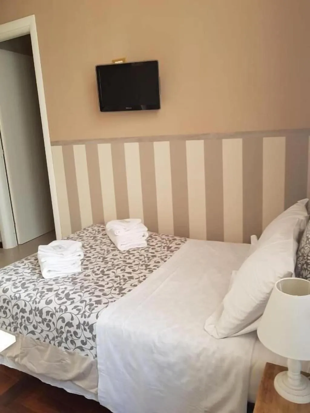 Room, Morgagni House, Rome
