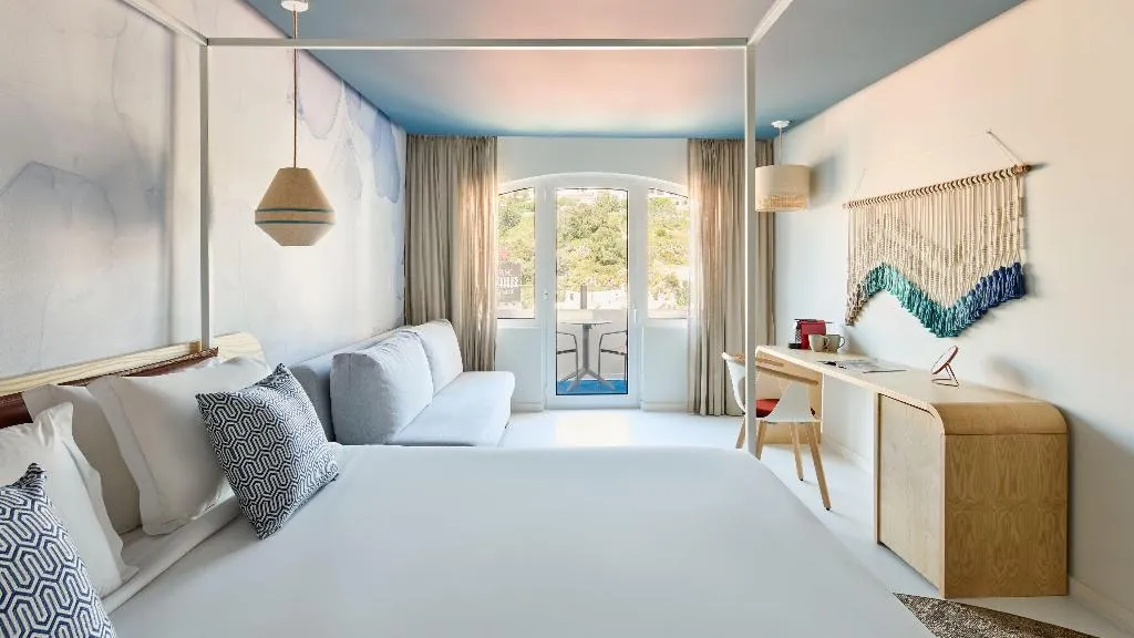 SUITE WITH BALCONY Room, Hotel Indigo Albufeira, Algarve