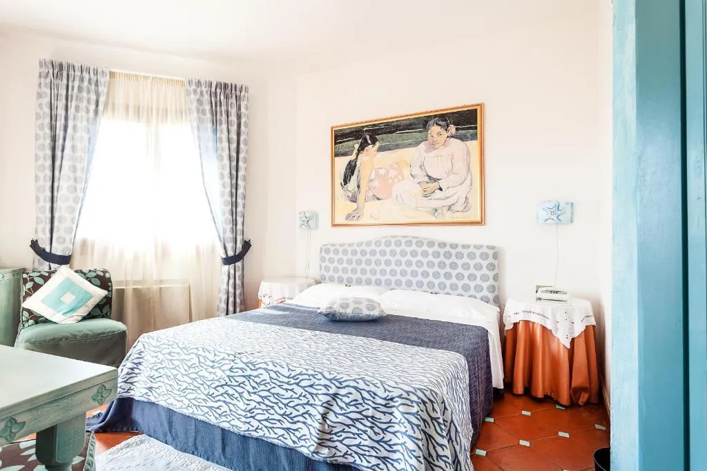 Room, Stefania, Olbia