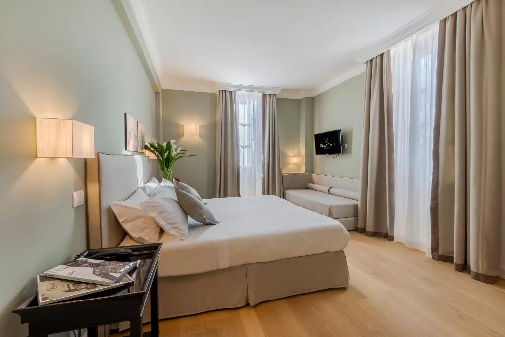 DOUBLE DELUXE Room, Villa Neroli, Florence
