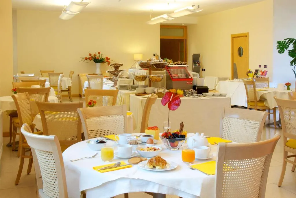 Restaurant, B&B HOTEL Bergamo Executive, Milan