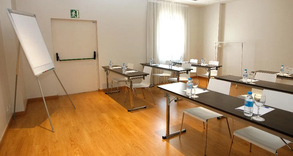 Conferences, Travelodge Barcelona Poblenou, Barcelona