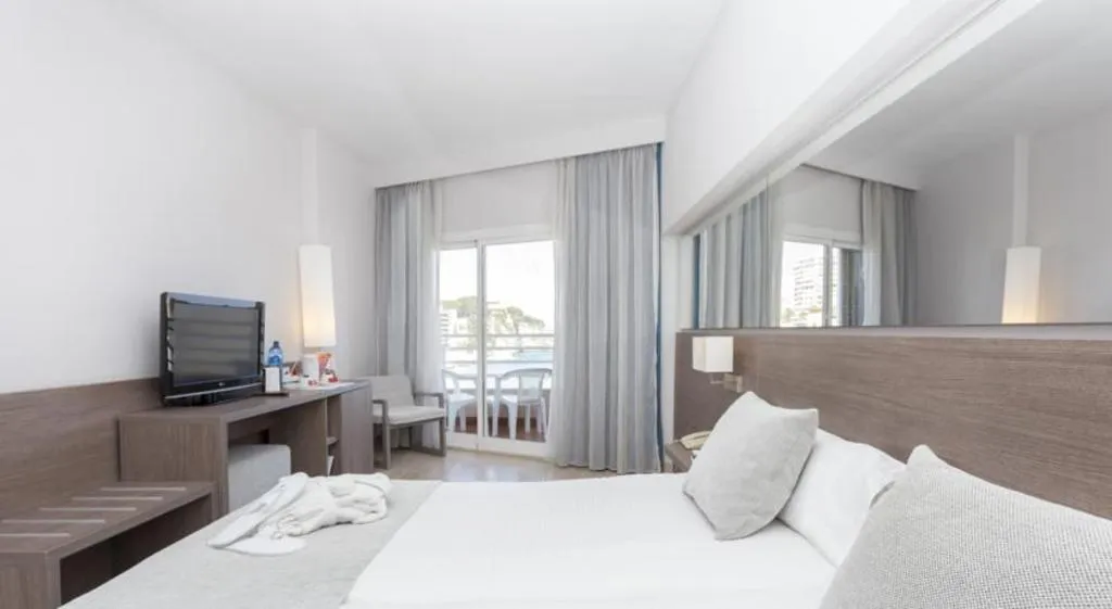 DOUBLE SINGLE USE STANDARD Room, Be Live Experience Costa Palma, Majorca