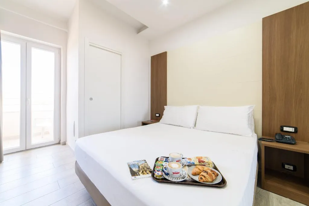 DOUBLE SUPERIOR Room, Hotel La Mela, Naples