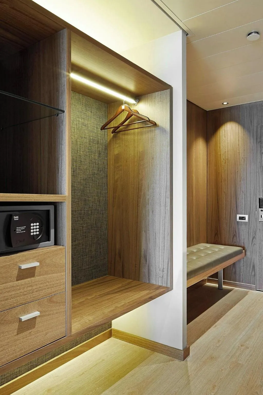 TWIN SUPERIOR Room, AC Barcelona Diagonal D'Illa, Barcelona