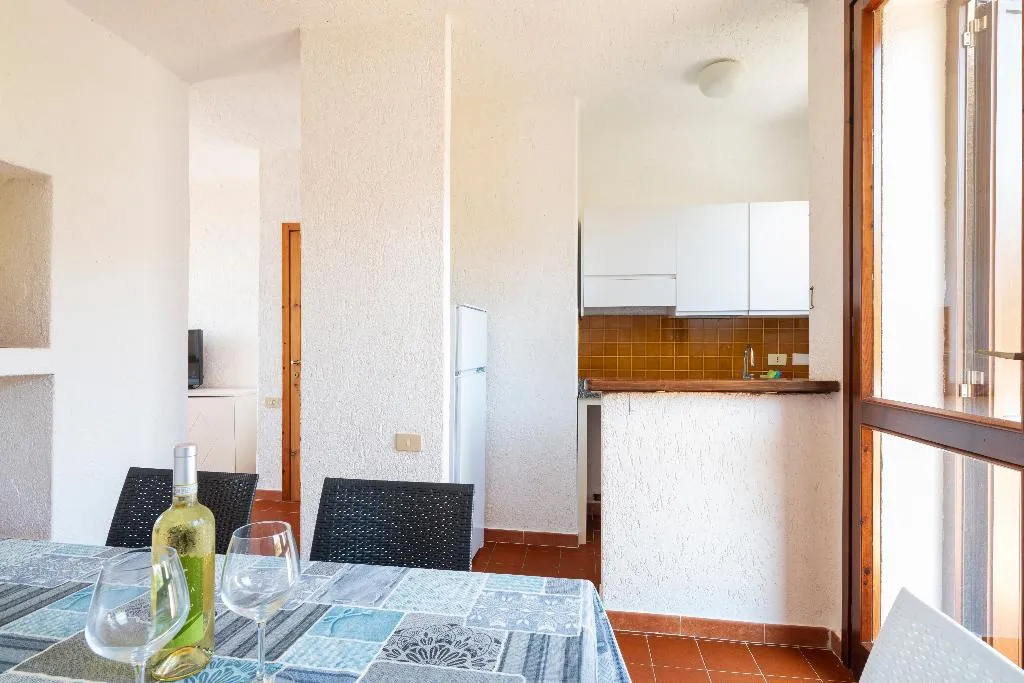 APARTMENT CAPACITY 4 TWO BEDROOMS Room, Residence Baia Santa Reparata, Olbia