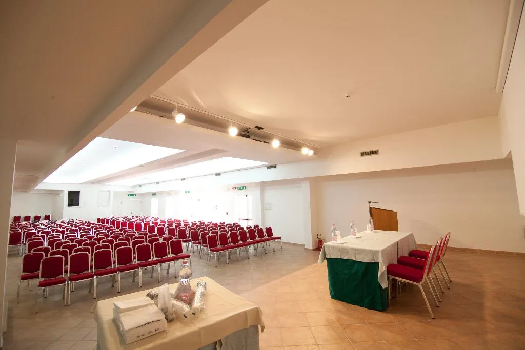 Conferences, Club Esse Roccaruja, Alghero