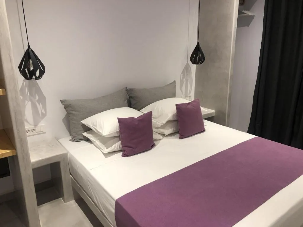 Room, Dragonfly Villas, Santorini