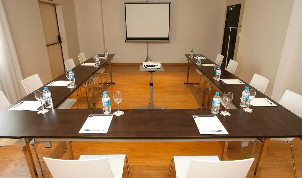 Conferences, Travelodge Barcelona Poblenou, Barcelona