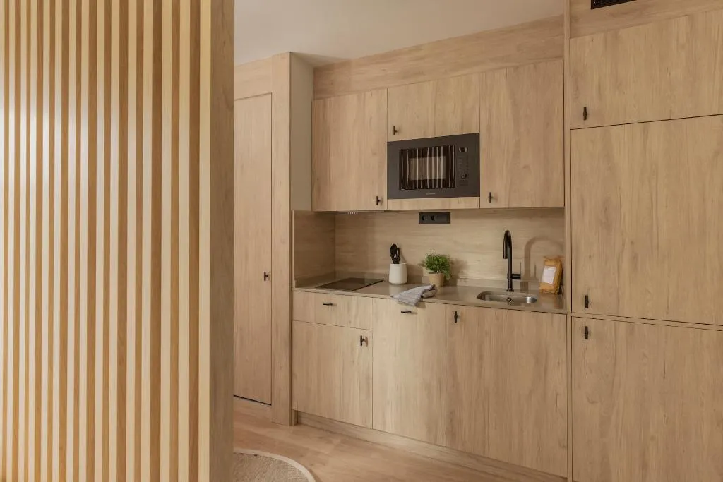 STUDIO WITH BALCONY Room, Libere Barcelona Sant Antoni, Barcelona