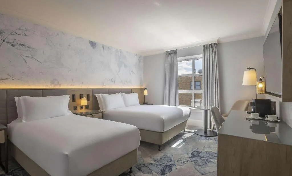 TRIPLE DELUXE Room, Hilton Dublin Charlemont, Dublin