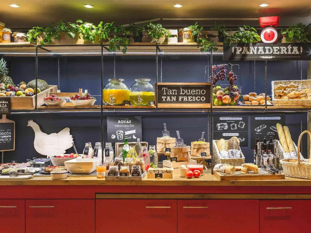 Restaurant, Ibis Styles Madrid Centro Maravillas, Madrid