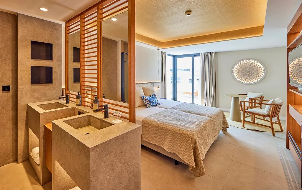 JUNIOR SUITE SIDE SEA VIEW Room, Universal Gran Leon and Spa, Majorca