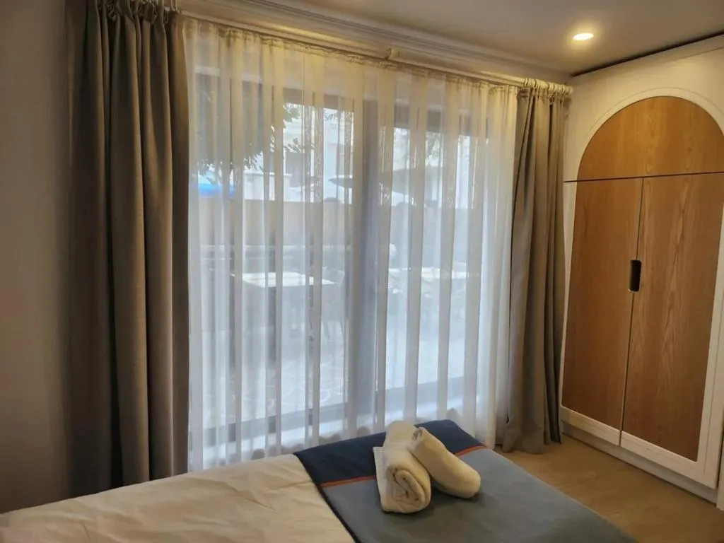Room THREE BEDS Room, ParkHotel Rooms & Apart, Antalya