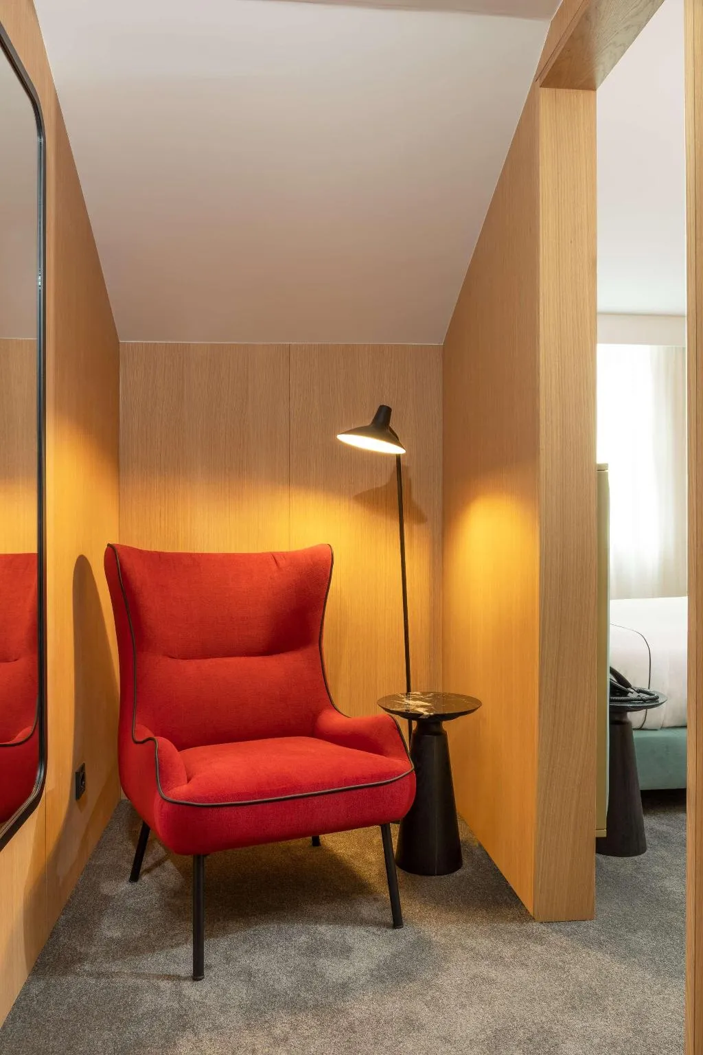 Room GUEST ROOM QUEEN BED Room, Arts Hotel Porto, Tapestry Collection By Hilton, Porto