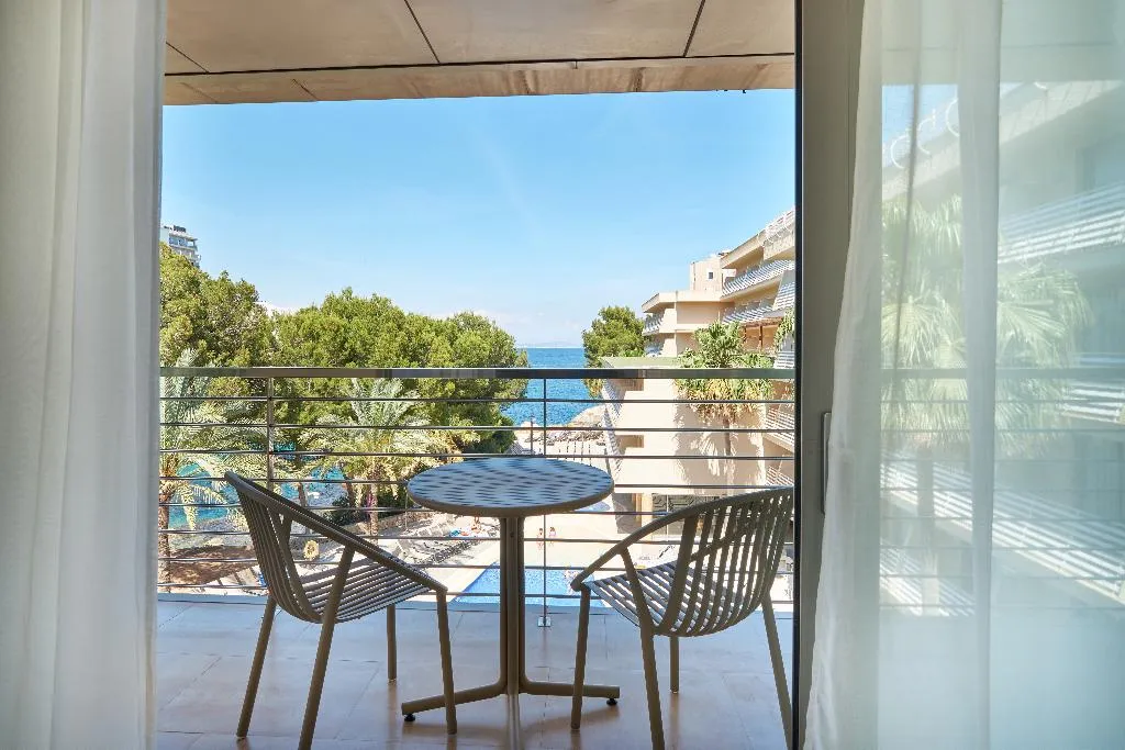 JUNIOR SUITE STANDARD Room, Occidental Cala Viñas, Majorca