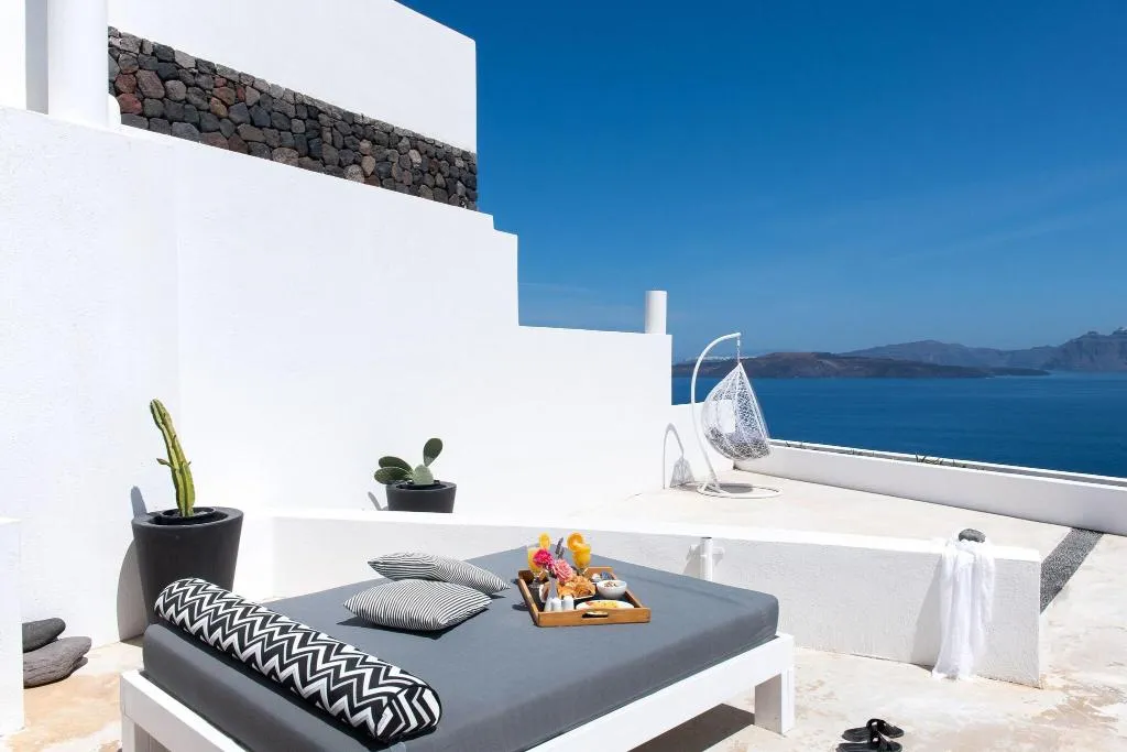 Terrace, Avant Garde Suites, Santorini