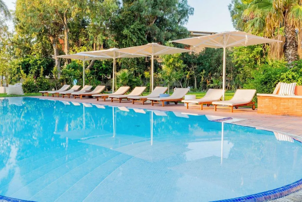 Pool, Le Dune, Catania