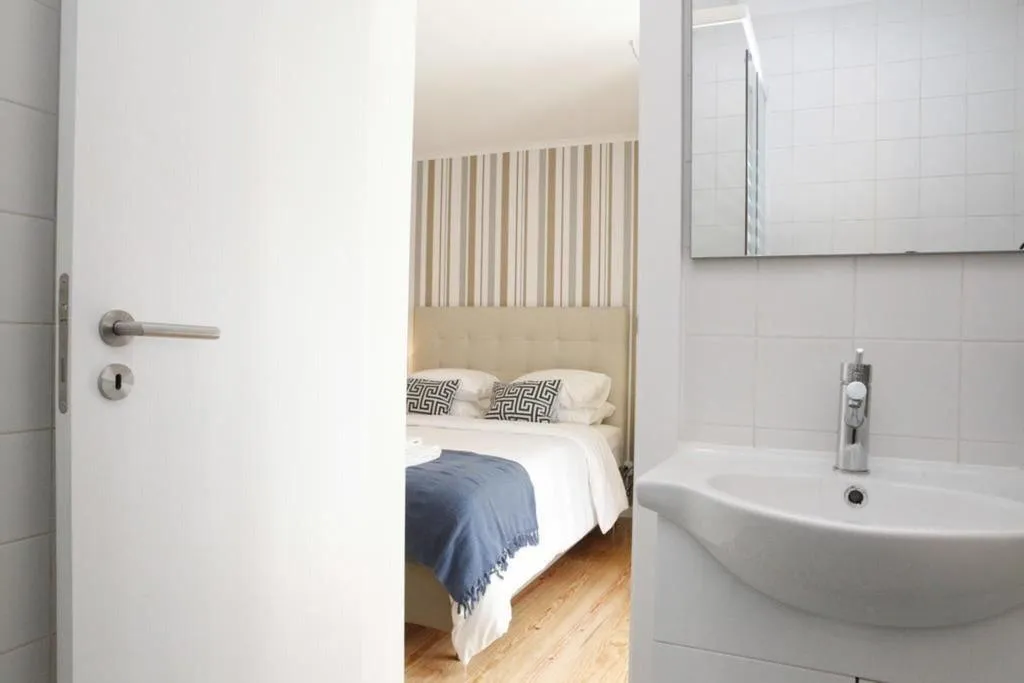 Room, Flores Guest House, Lisbon