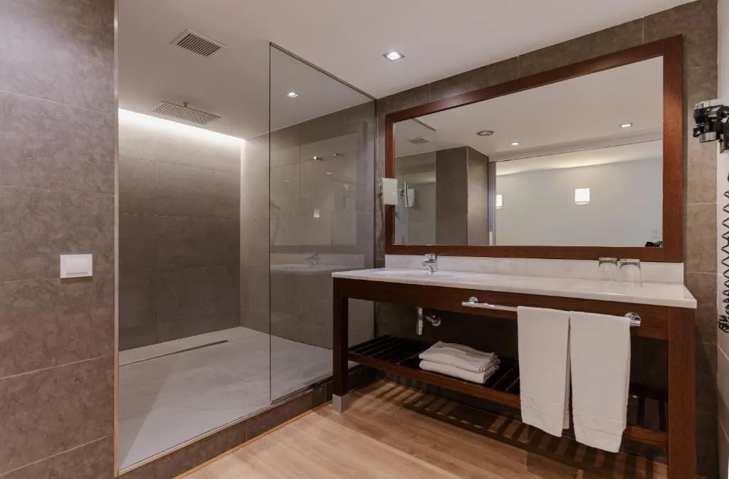 TRIPLE PROMO Room, Magnolia Hotel, Costa Dorada