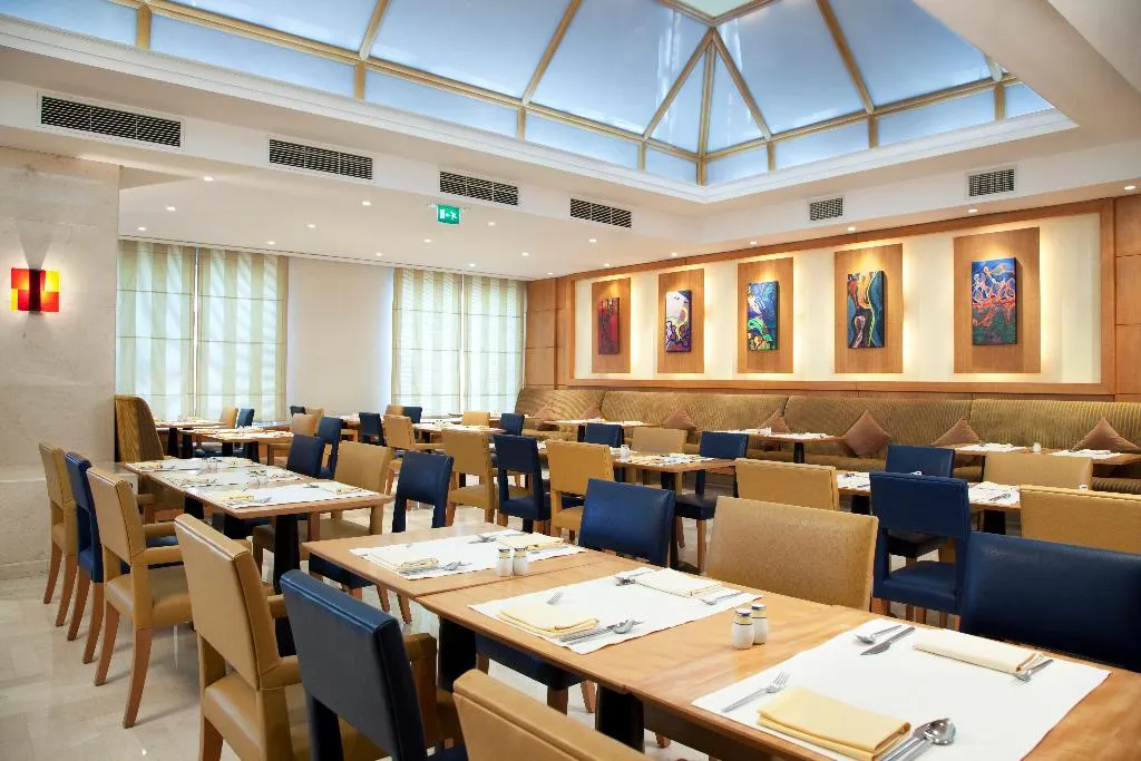 Restaurant, Holiday Inn Cairo - Citystars, Cairo