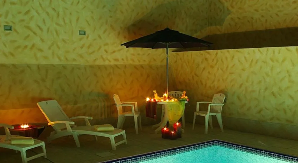 Pool, Al Raya Hotel Apartments, Dubai