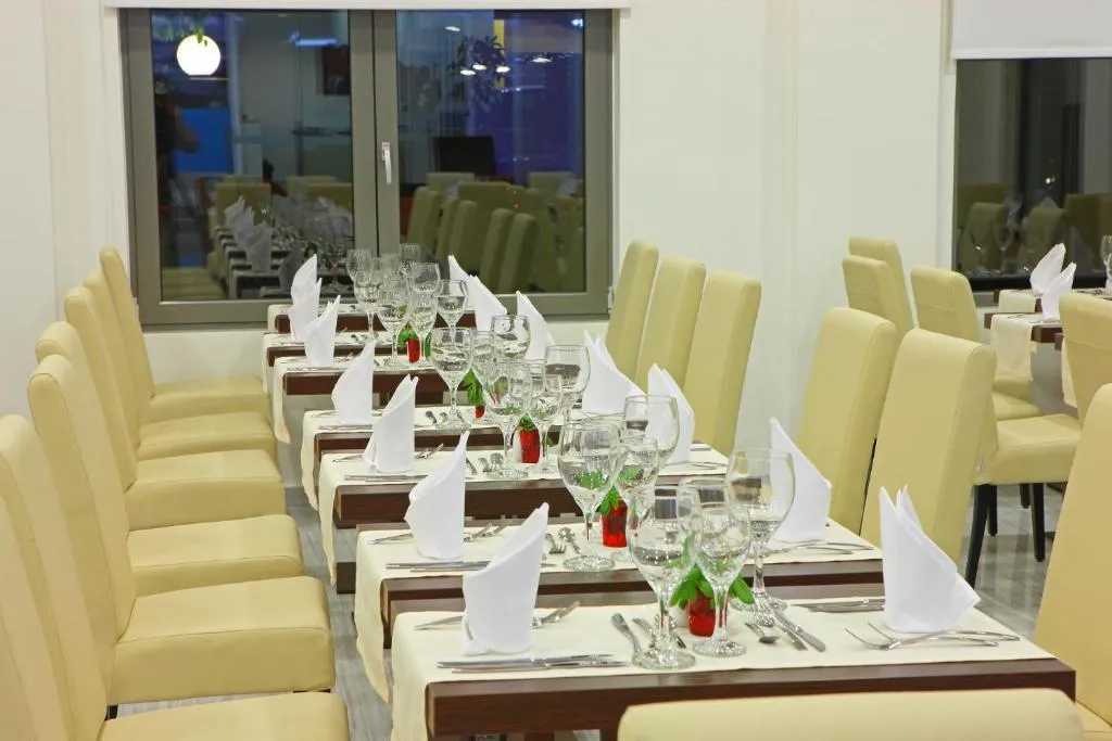 Restaurant, Olympic Palladium by GHH, Crete