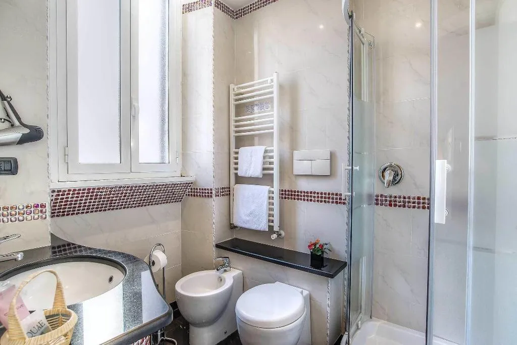 Room, Hotel Caracciolo, Naples