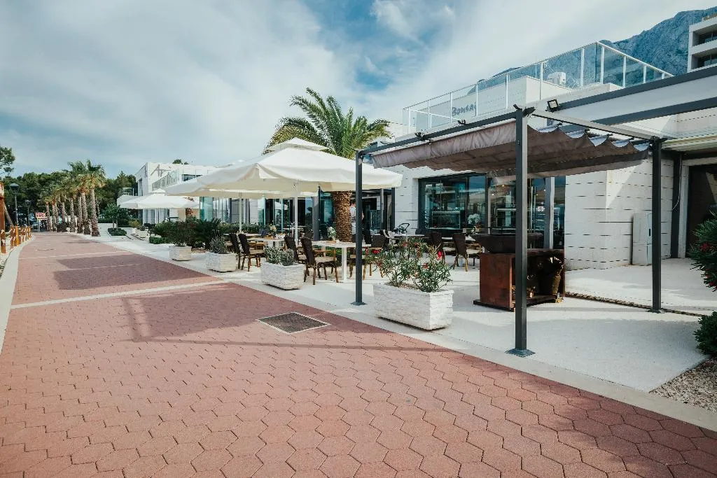 Restaurant, Romana Beach Apartments, Split