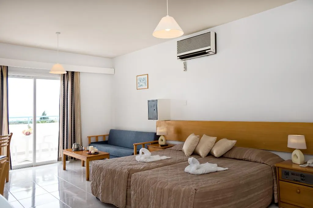 STUDIO STANDARD Room, Sunny Hill, Cyprus