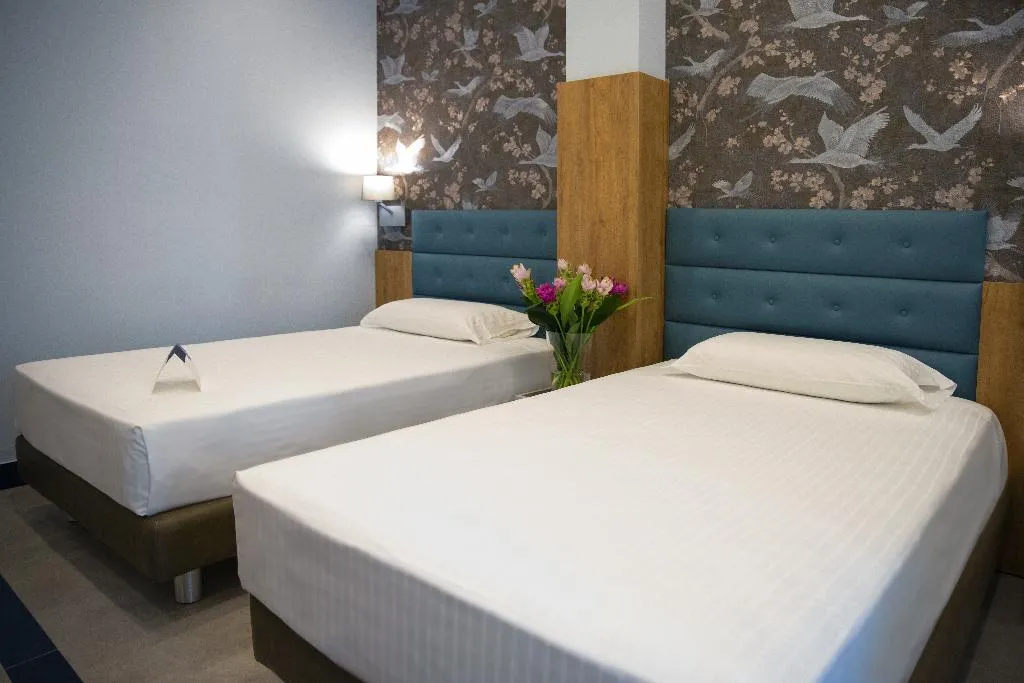 TWIN STANDARD Room, Palace Hotel, Naples