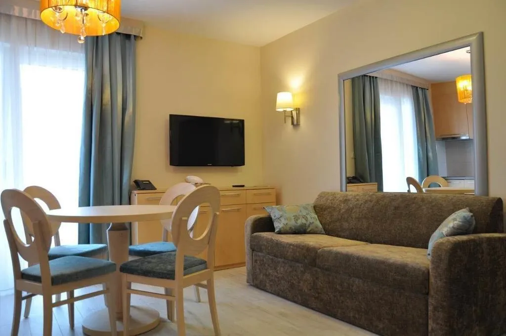 Room, Aparthotel Flora, Split