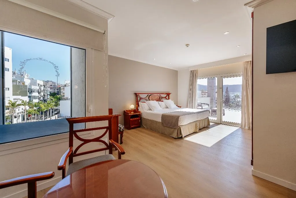 JUNIOR SUITE SEA VIEW WITH TERRACE Room, Hotel Reveron Plaza, Tenerife