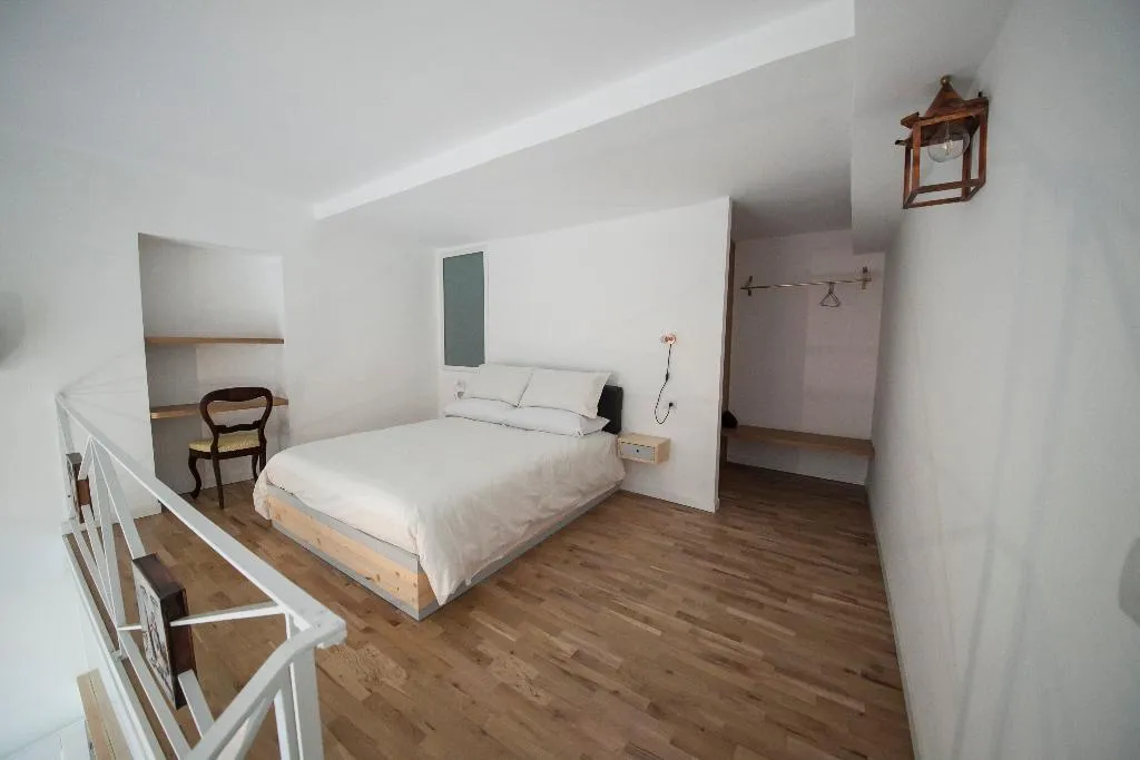 DOUBLE SUPERIOR Room, OVO - slow travel, Naples