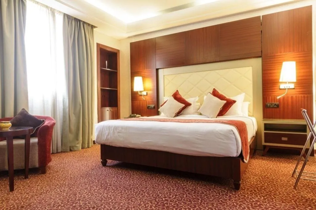 Room, Rabat, Rabat