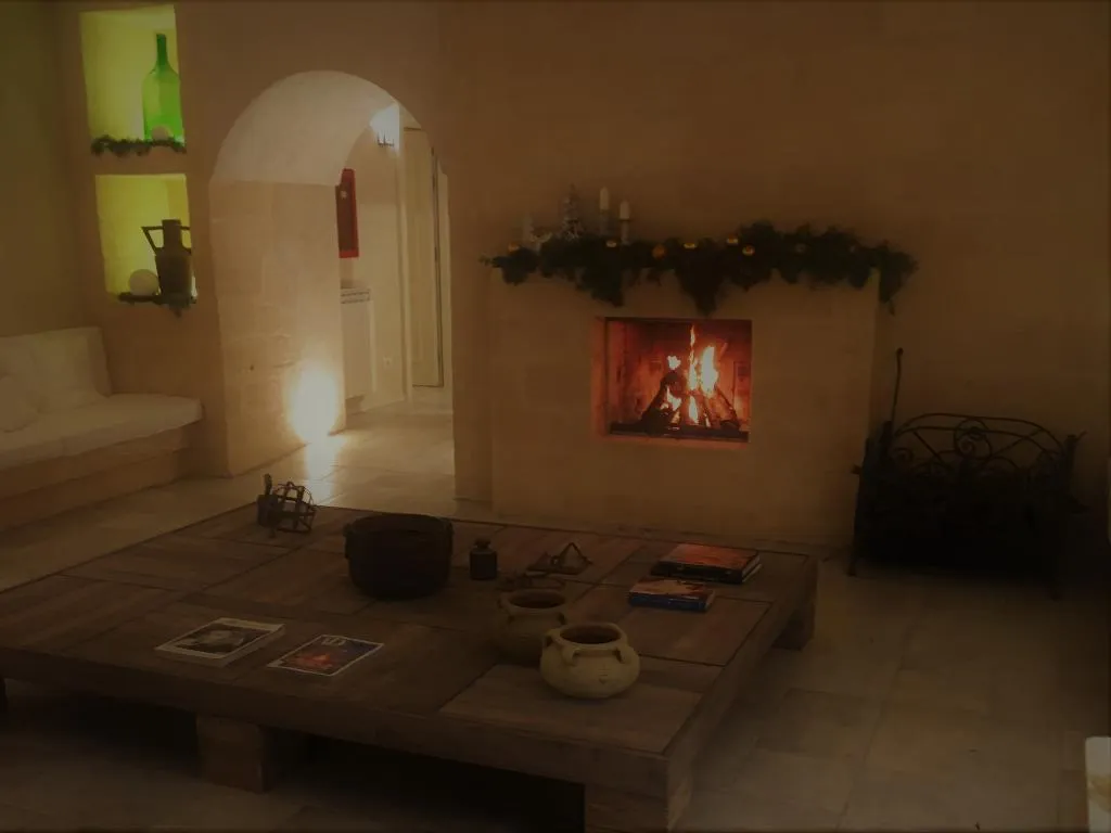 Lobby, Colle San Mauro, Catania