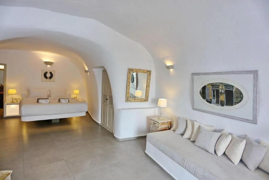 CAVE SEA VIEW Room, Oia Mare Villas, Santorini