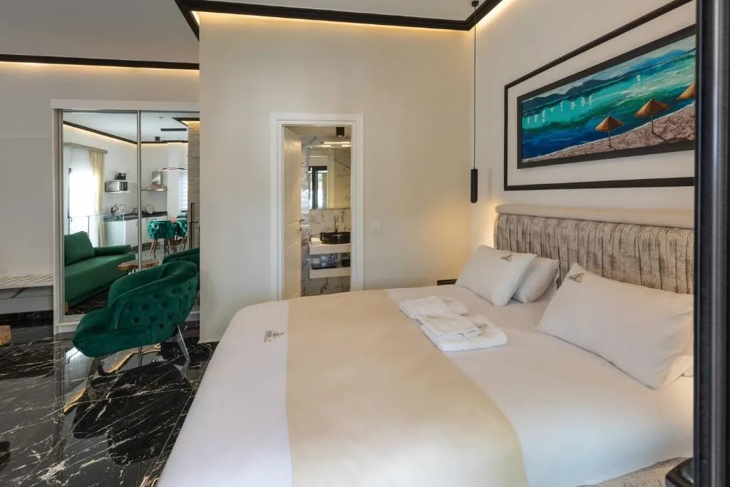 JUNIOR SUITE CAPACITY 4 Room, Lazar Lux Suites - Ammoudara, Crete