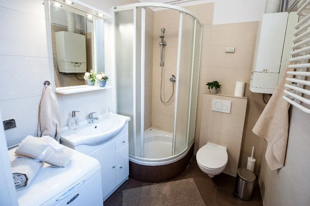 APARTMENT TWO BEDROOMS Room, Apartments Roman, Krakow