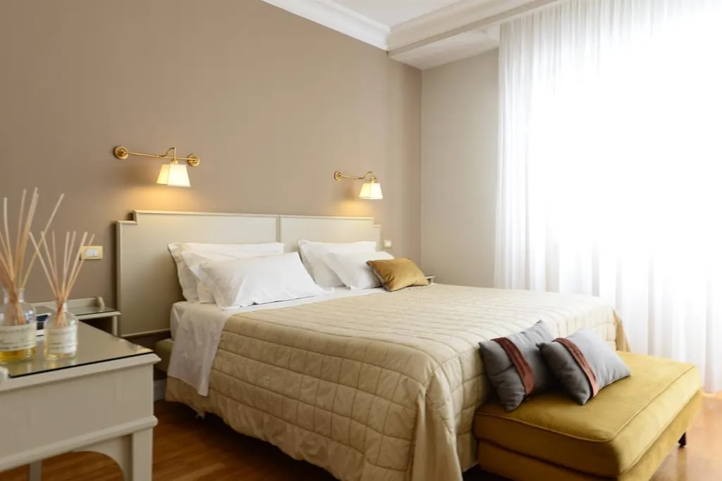 DOUBLE SUPERIOR Room, Silva Hotel Splendid, Rome