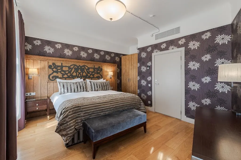 JUNIOR SUITE STANDARD Room, Eurostars Metropole Riga, Riga
