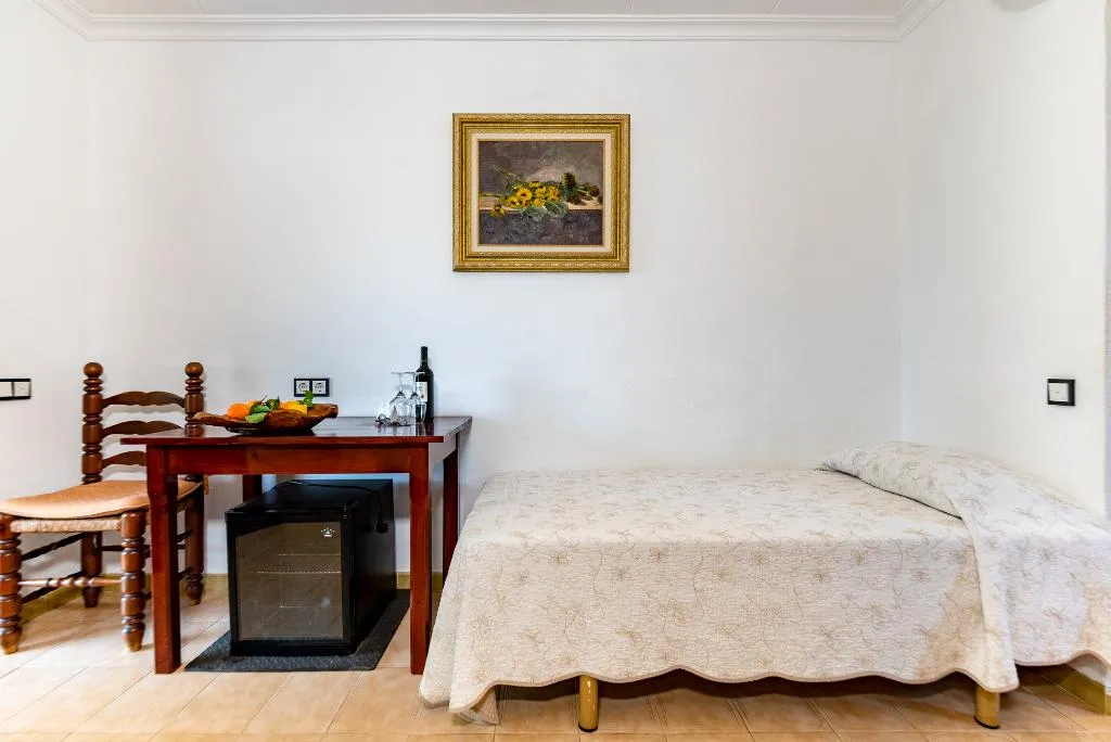 TRIPLE STANDARD Room, Hotel Rural Predio Son Serra, Majorca