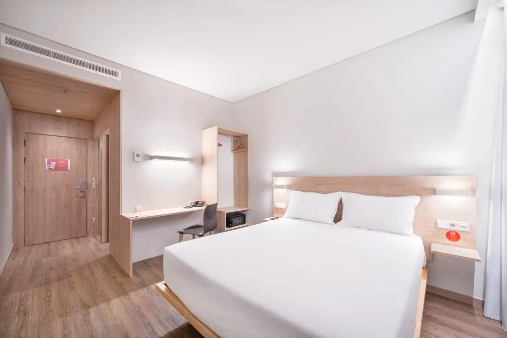 SINGLE STANDARD Room, Moov Hotel Oeiras, Lisbon