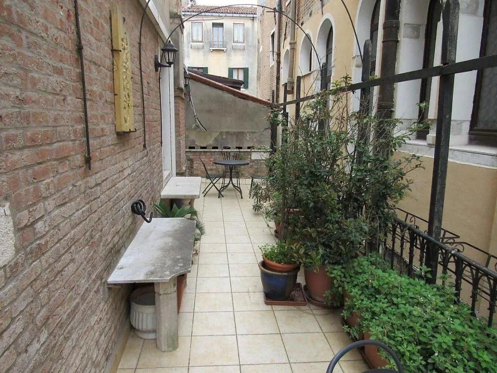 Room, Torino, Venice