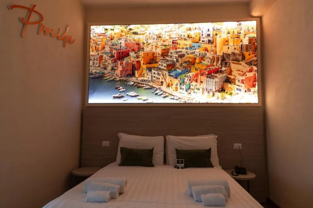 QUADRUPLE SUPERIOR Room, The Sun Hotel Boutique, Naples