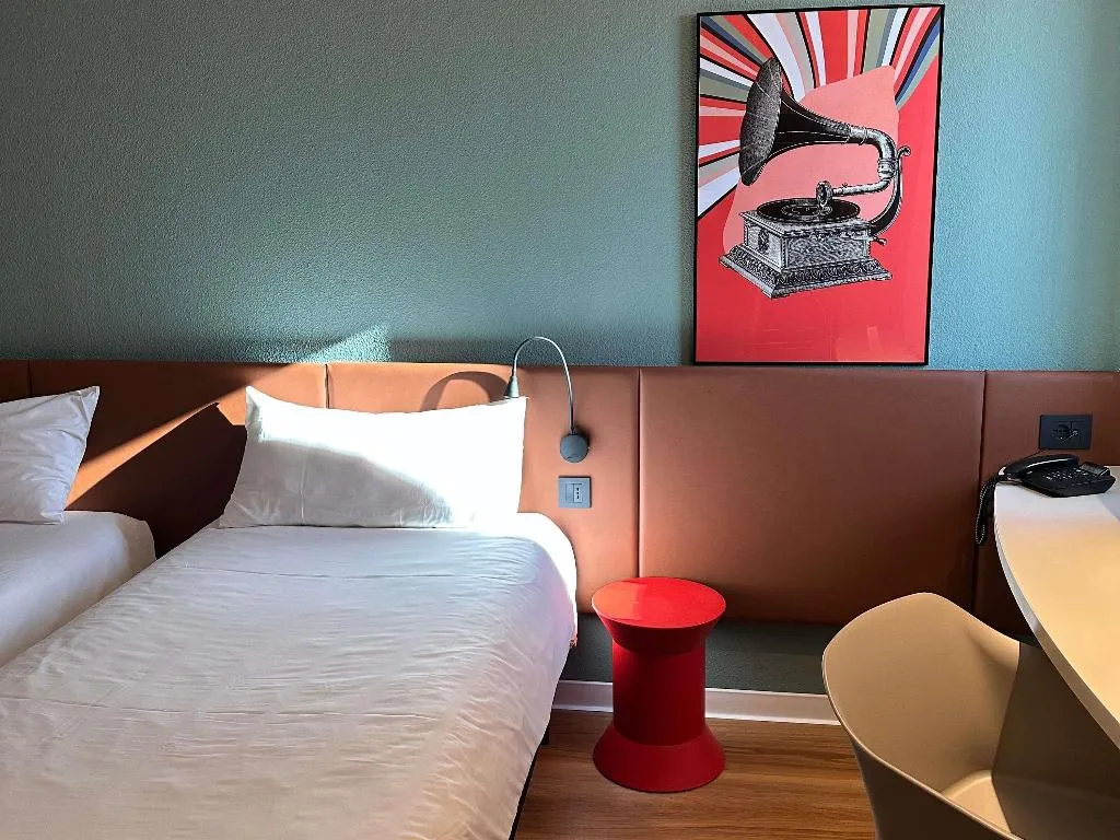 TWIN STANDARD Room, Ibis Roma Fiera, Rome