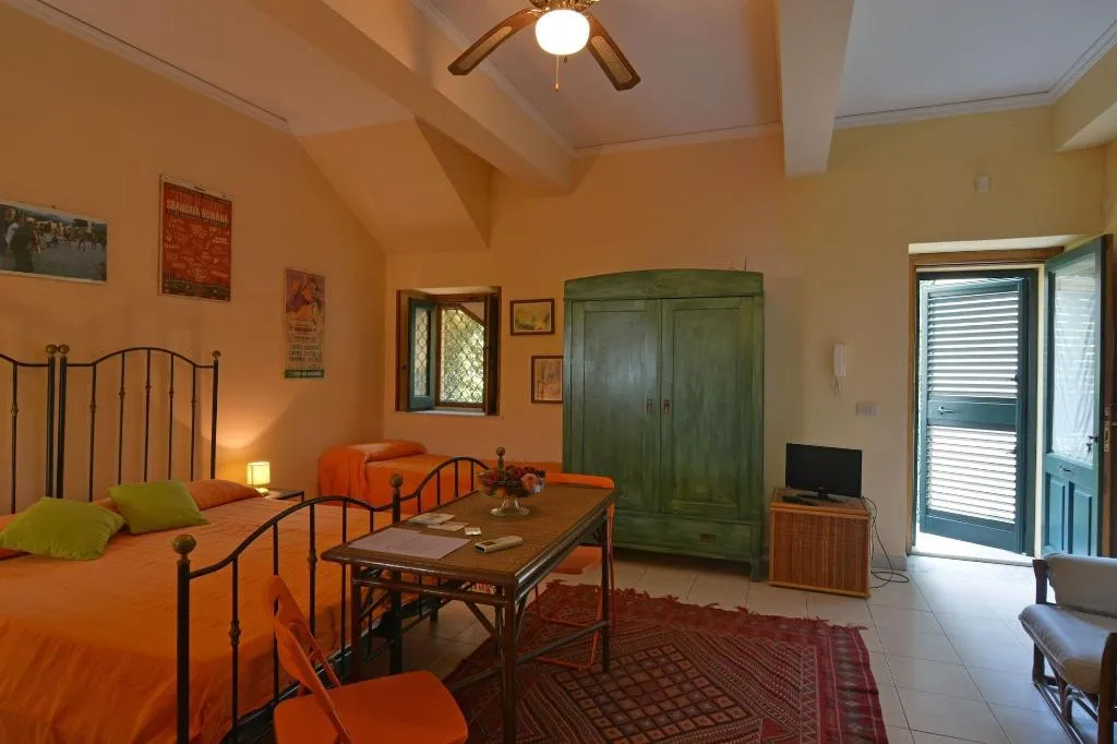 Room, B&B di Charme Camelie, Palermo